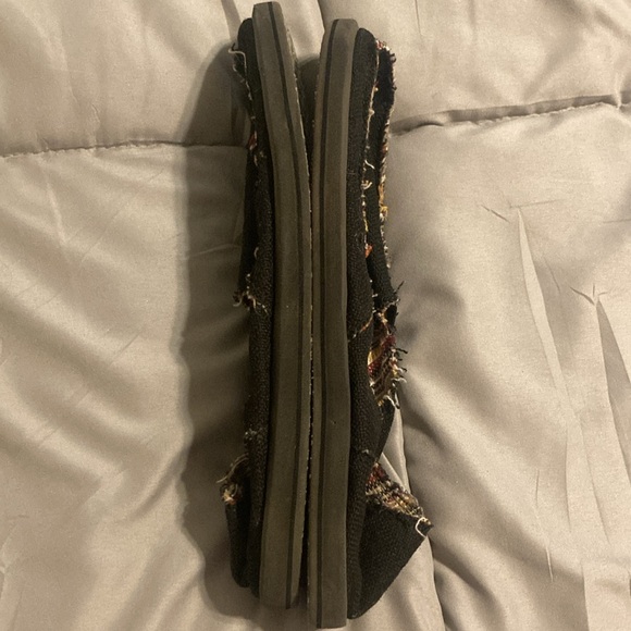 Sanuk Donna Hemp Shoes - Picture 9 of 12